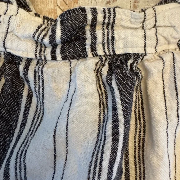 💕  Carter's Ruffled Tank - Picture 3 of 6